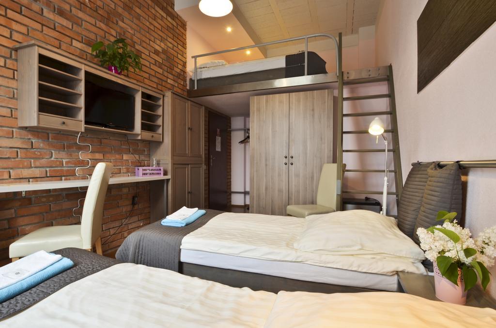 Bed&Breakfast Mikunda Chrzanów Habitación foto